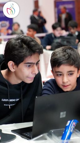 مسابقه بین المللی برنامه نویسی